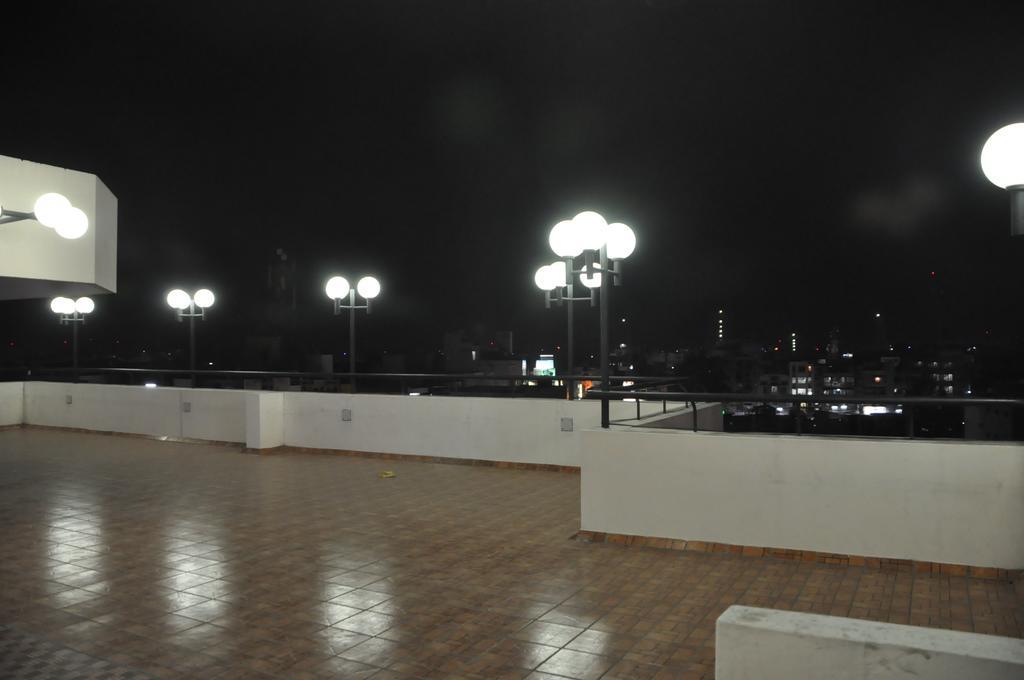 Hotel Pearls Maduráj Kültér fotó